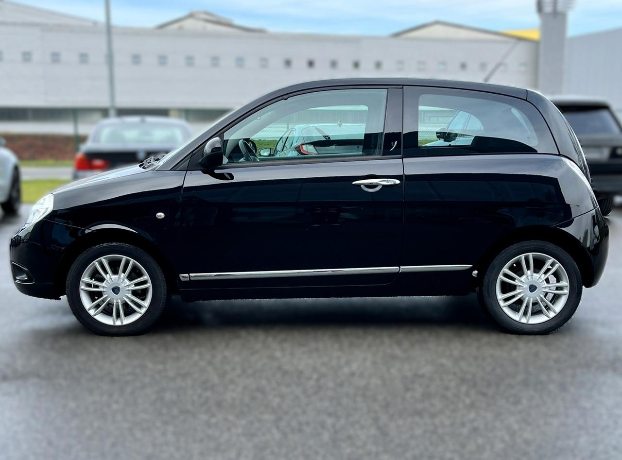 Lancia Ypsilon 1.2 69 CV Platino