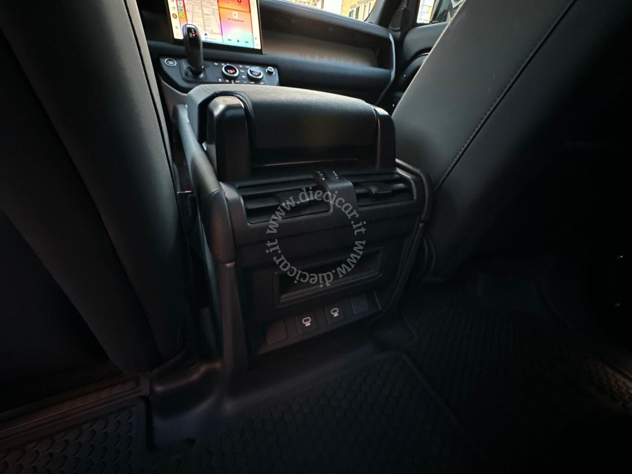 Land Rover Defender 110 3.0D I6 200 CV AWD Auto S UNIPRO 9000KM