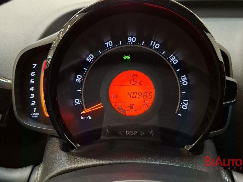 Toyota Aygo Aygo 5p 1.0 x-cite 72cv