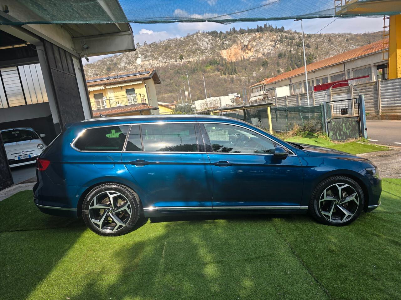 VW Passat 2.0 TDI 150CV DSG Executive -2019