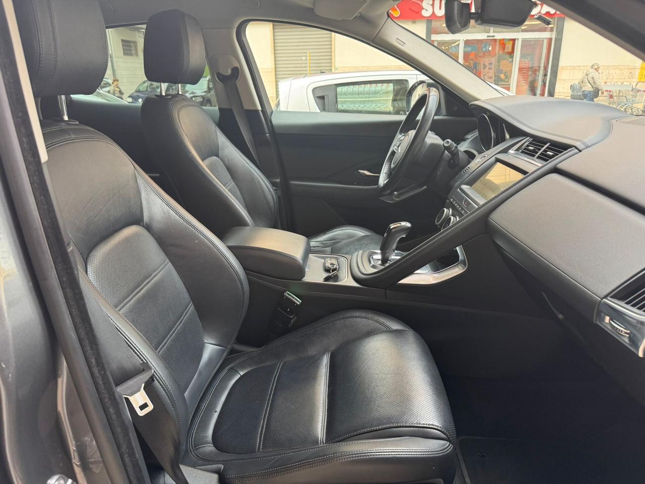 Jaguar E-Pace 2.0D 150 CV R-Dynamic