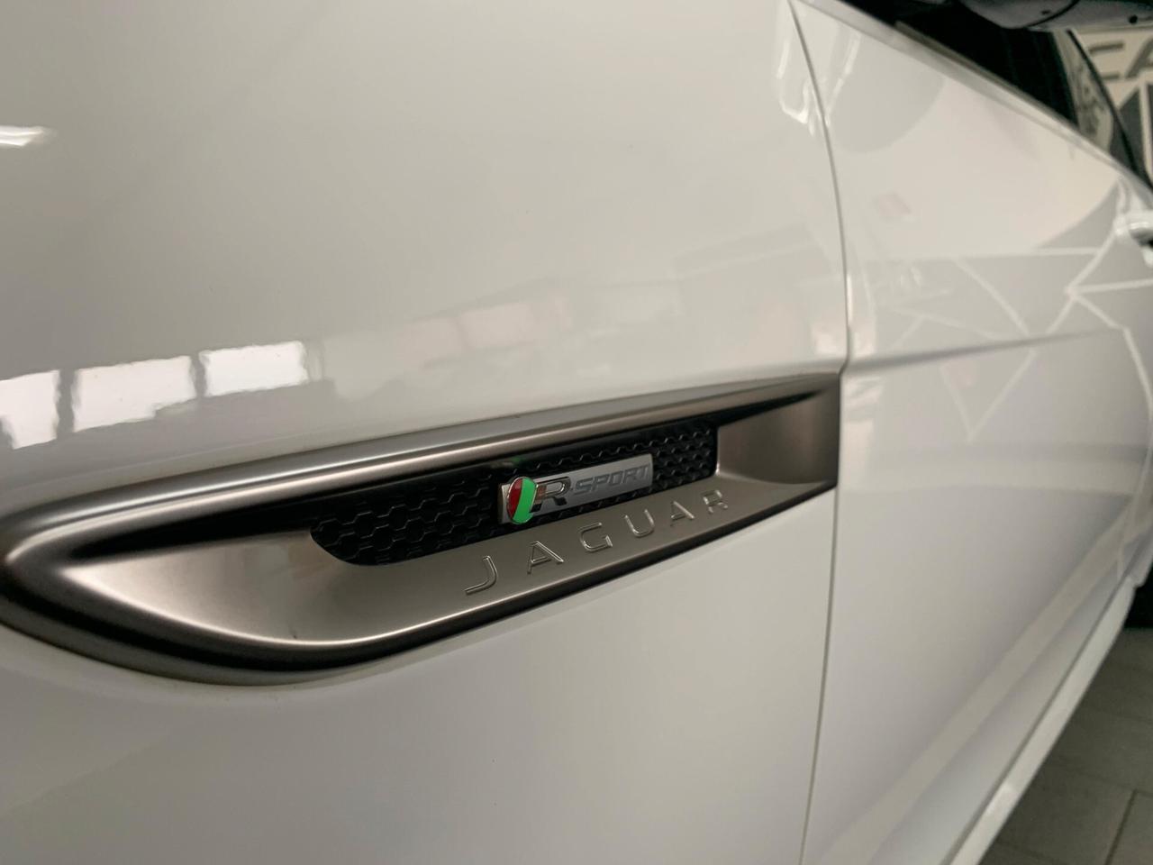 Jaguar XF 2.0 D 180 CV aut. R-Sport