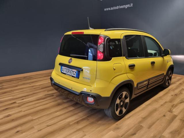 FIAT Panda 1.0 FireFly S&S Hybrid Pandina CROSS