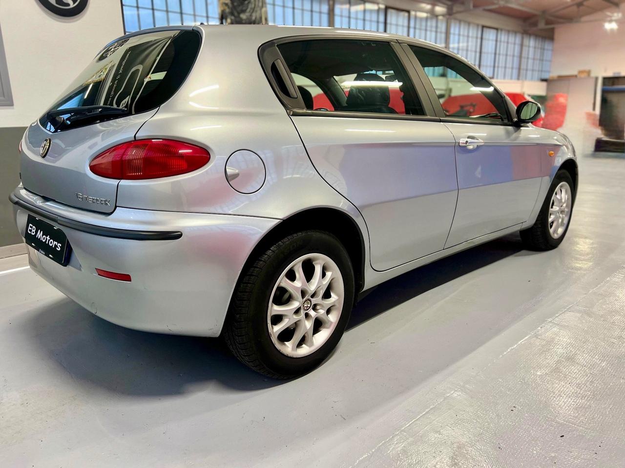 Alfa Romeo 147 1.6 16V Twin Spark Distinctive 5p