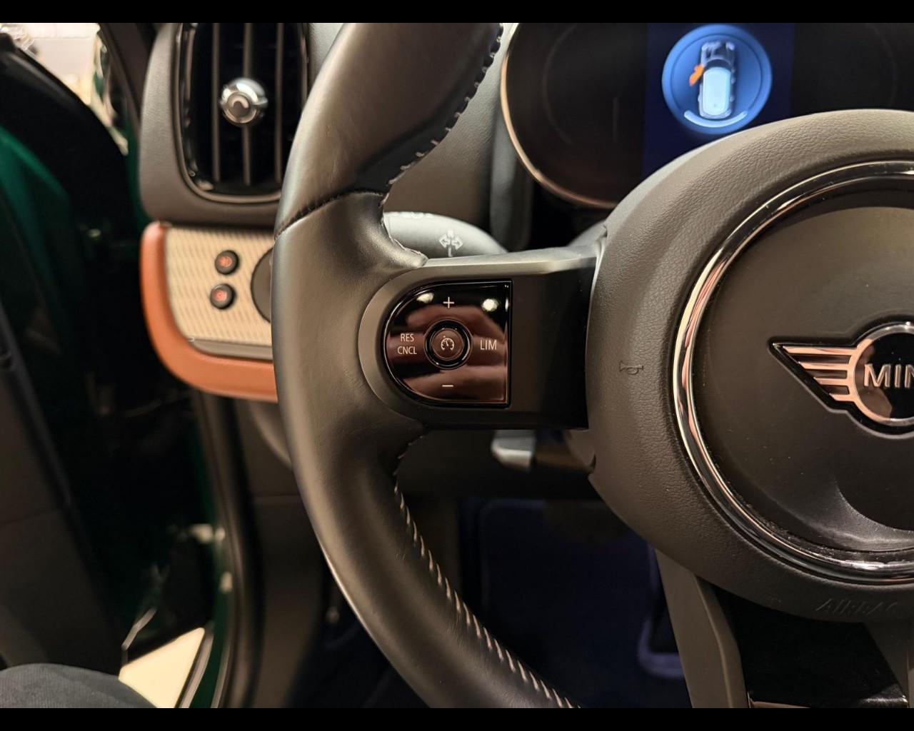 MINI Mini Countrym.(F60) - Mini 1.5 Cooper Yours Countryman