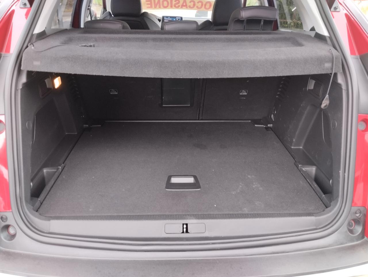 Peugeot 3008 BlueHDi 130 S&S EAT8 Allure