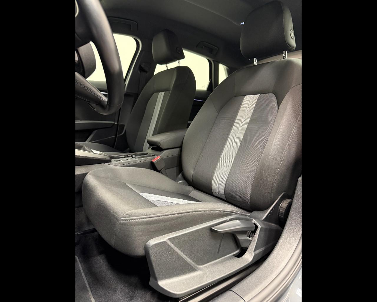 AUDI A3 SPORTBACK 30 TFSI BUSINESS