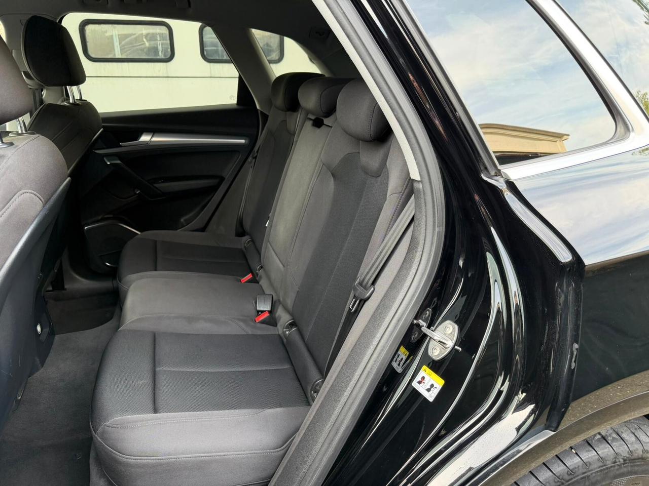 Audi Q5 2.0 TDI 190 CV quattro S tronic Business Sport