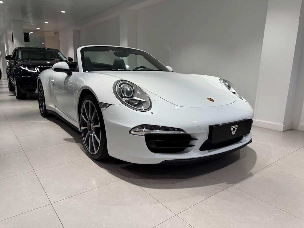 Porsche 911 3.8 Carrera 4S Cabriolet
