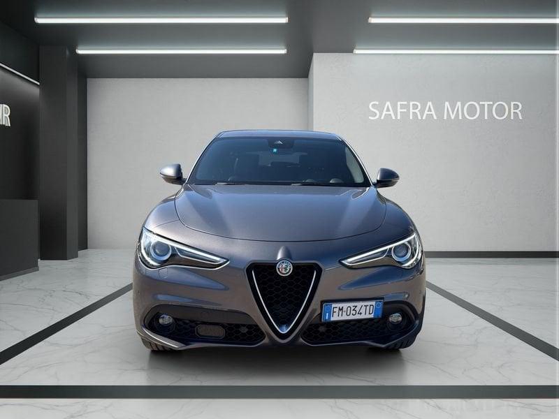 Alfa Romeo Stelvio 2.2 Turbo Diesel 210CV AT8 Q4 Super