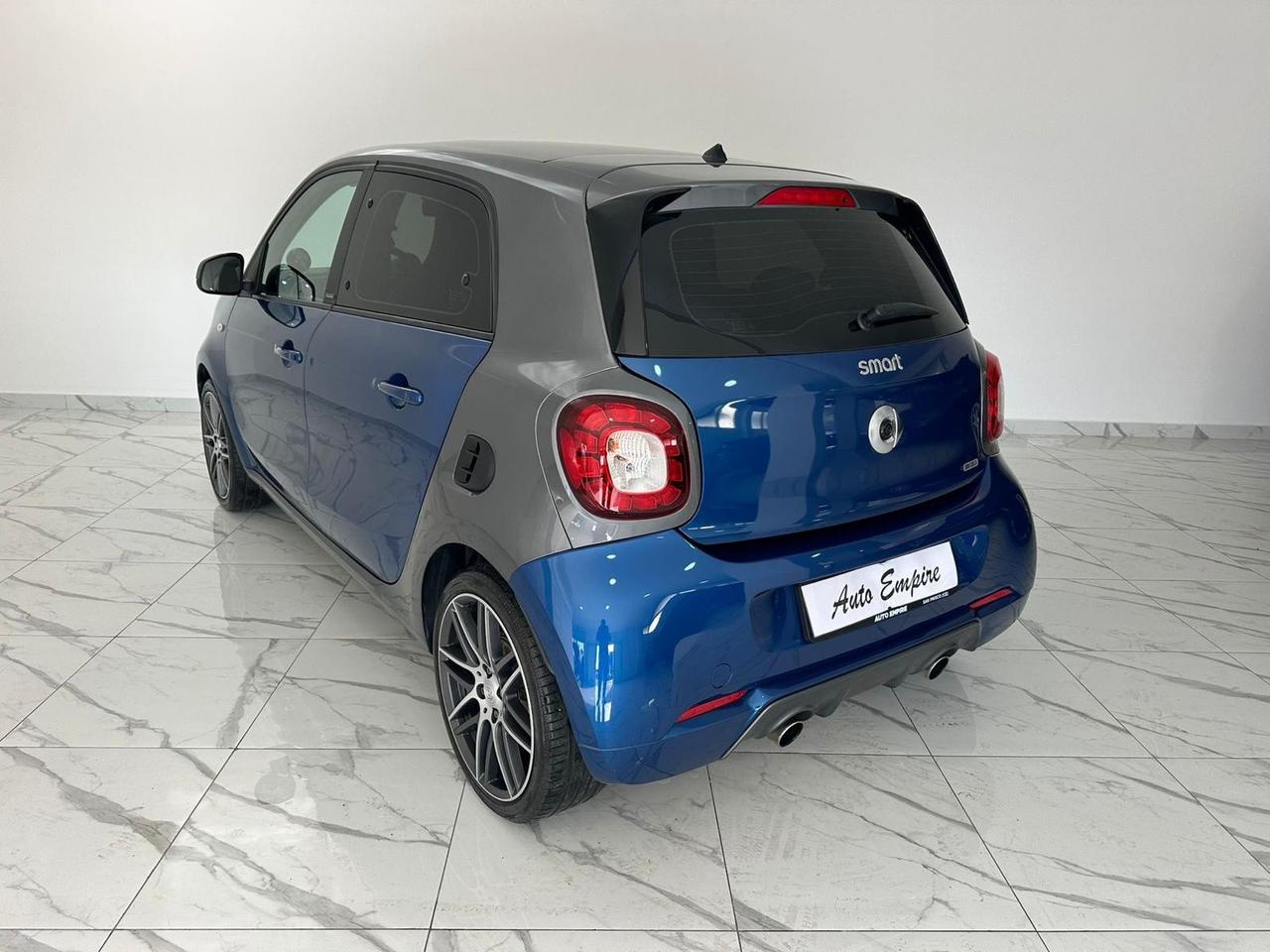 SMART FORFOUR BRABUS XCLUSIVE 109 CV 25.000 KM TETTO/JBL/PANORAMA
