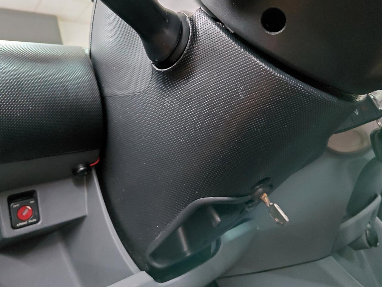 Peugeot 107 1.0 68CV 5p. Cambio automatico