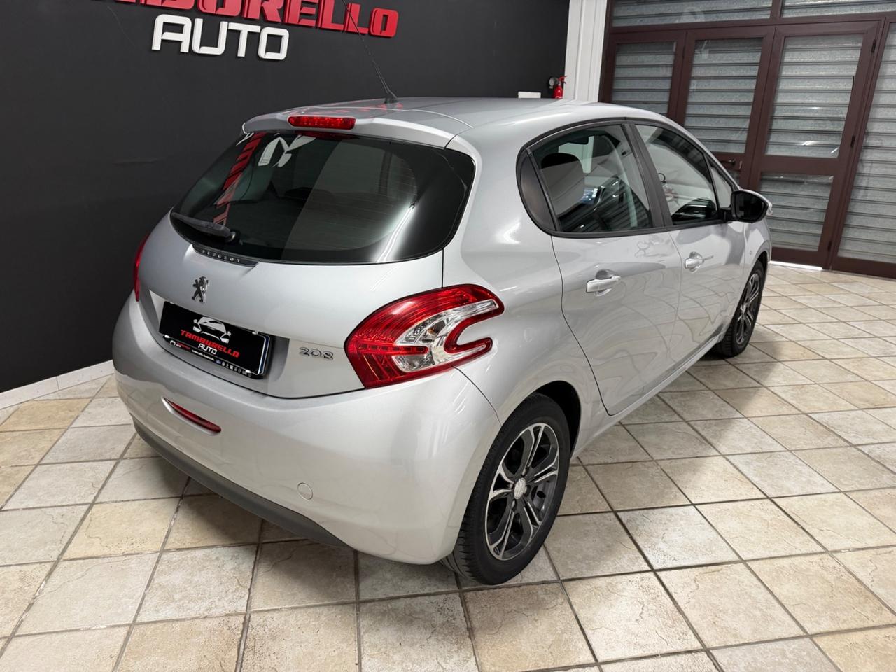 PEUGEOT 208 1.4 HDi (68) 5p Allure 2015