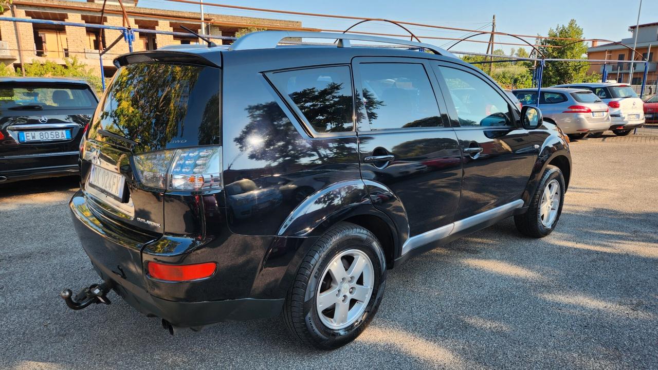 Mitsubishi Outlander 2.0 DI-D Intense DPF
