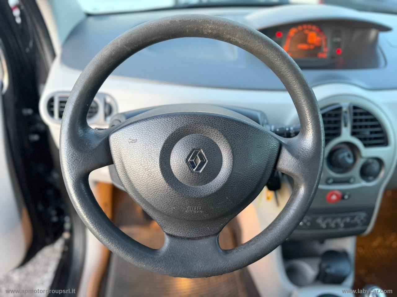 RENAULT Modus 1.2 16V Dynamique