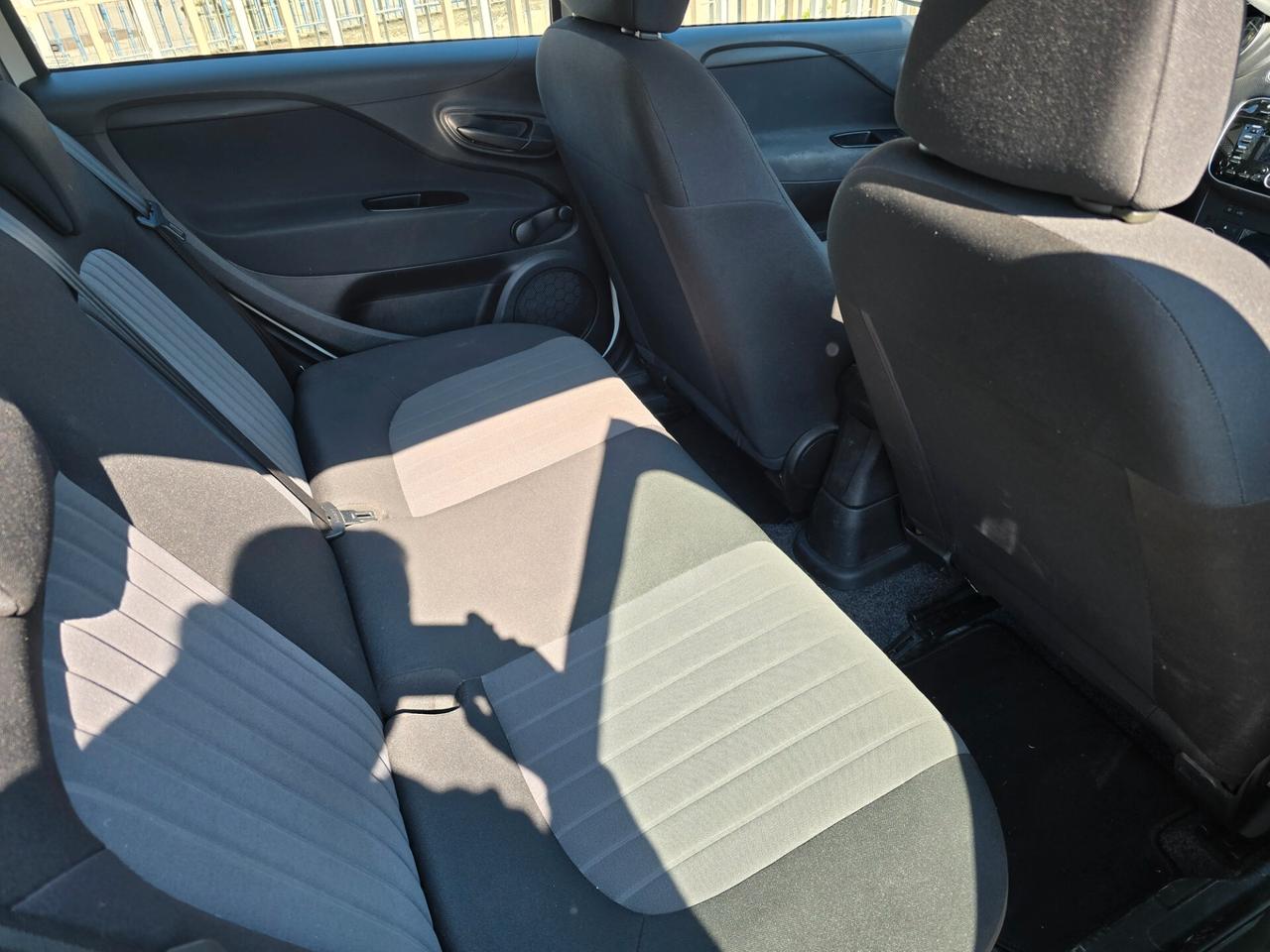 Fiat Punto 1.3 MJT II S&S 95 CV 5 porte Street
