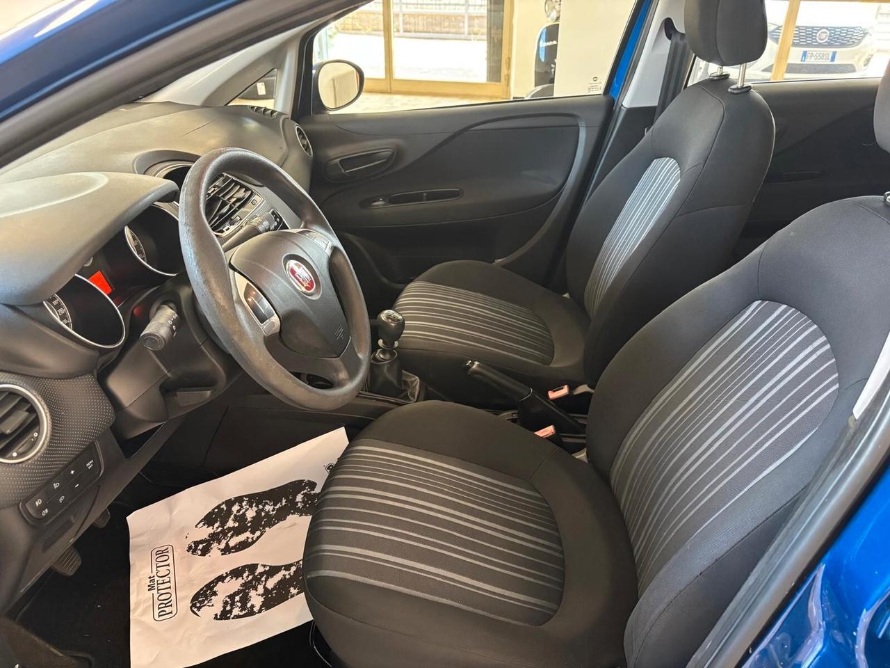 FIAT PUNTO EVO ANNO 2011 BZ 1.2 ADATTA NEOPATENTATI KM 110 MILA