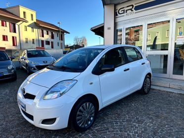Toyota Yaris 1.0Bz 69Cv 5P - Neopatentati