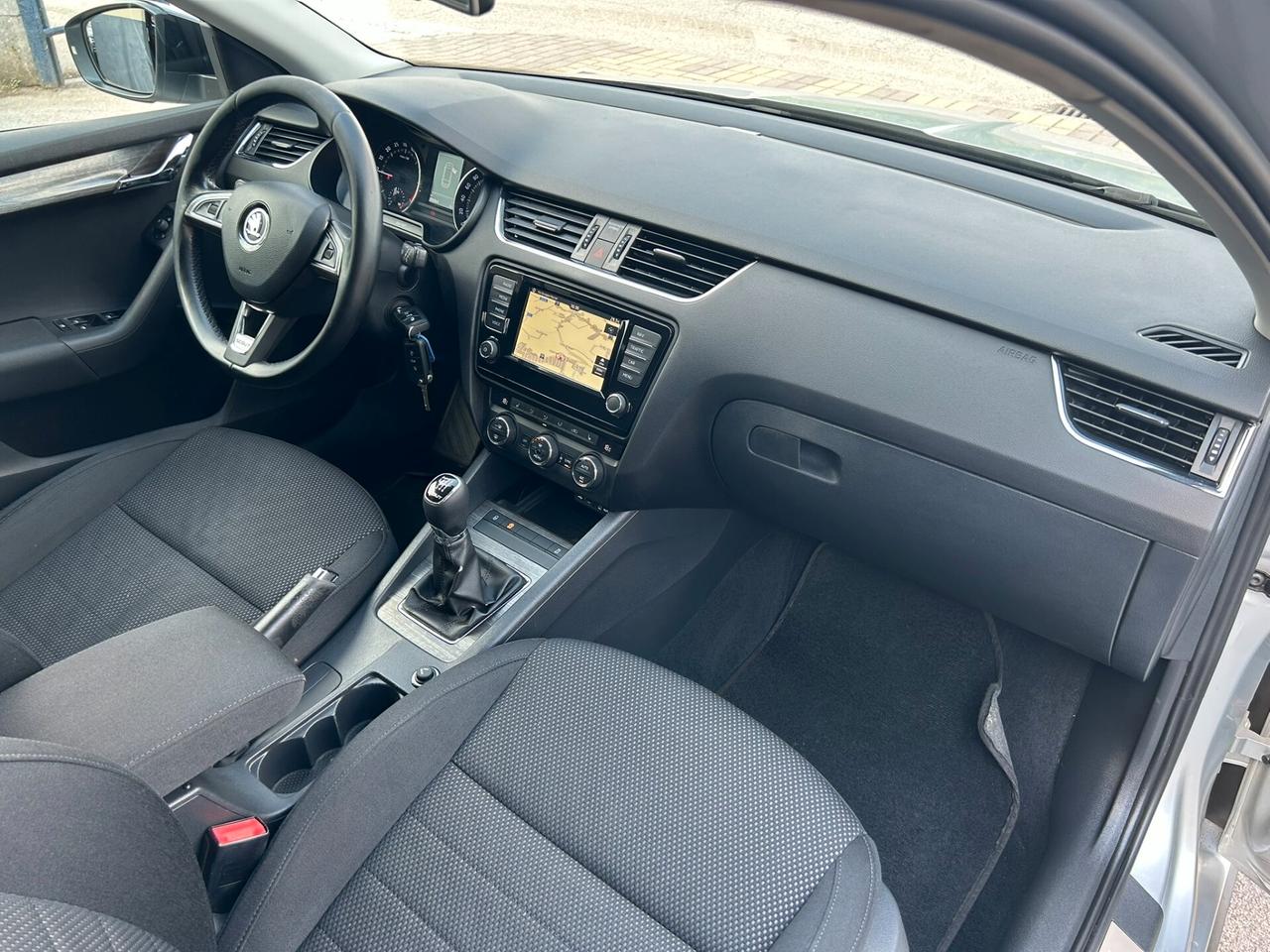 SKODA OCTAVIA WAGON 2.0 TDI 150CV Scout 4x4