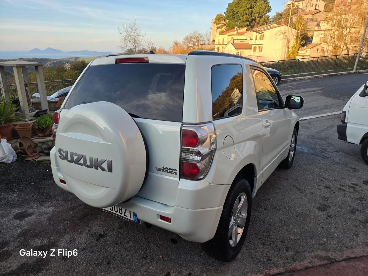 Suzuki Grand Vitara 1.9 DDiS 3 porte