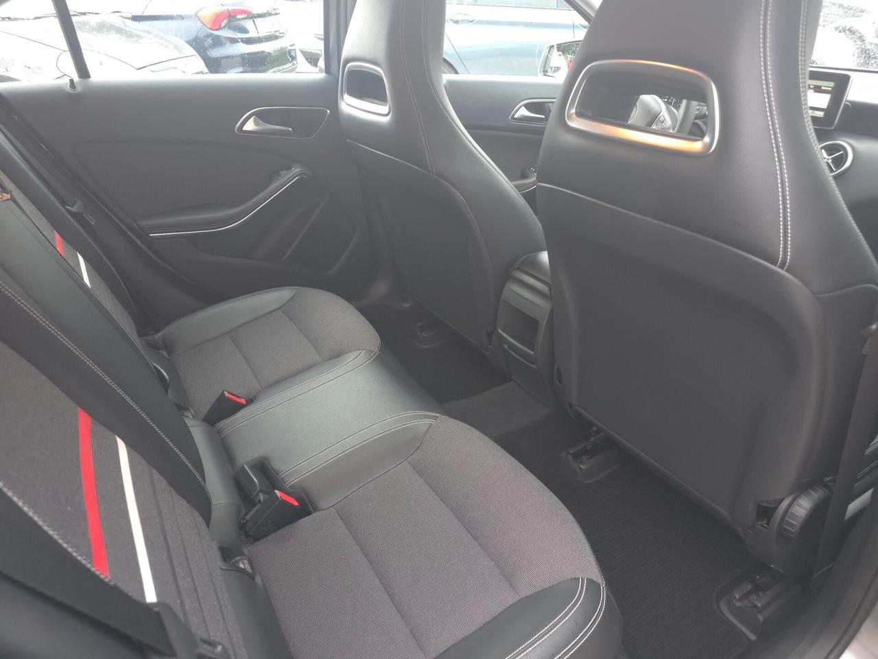 Mercedes-benz A 180 CDI Automatic Dark Night Edition