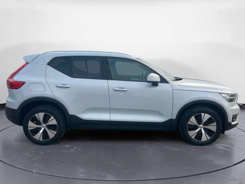 VOLVO XC40 1.5 t2 Momentum Pro AuTo