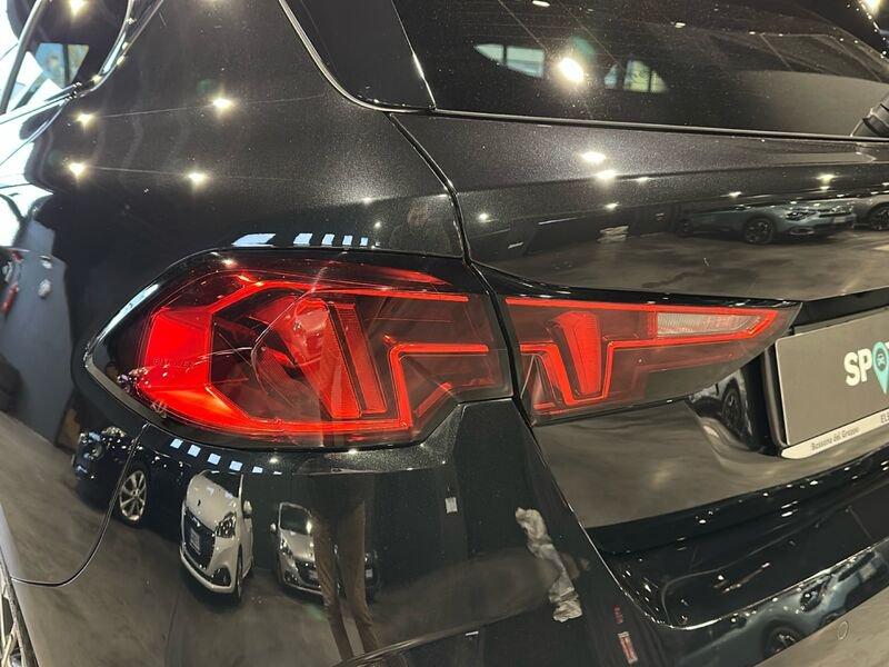 BMW Serie 1 120i 48V MSport mild hybrid automatica