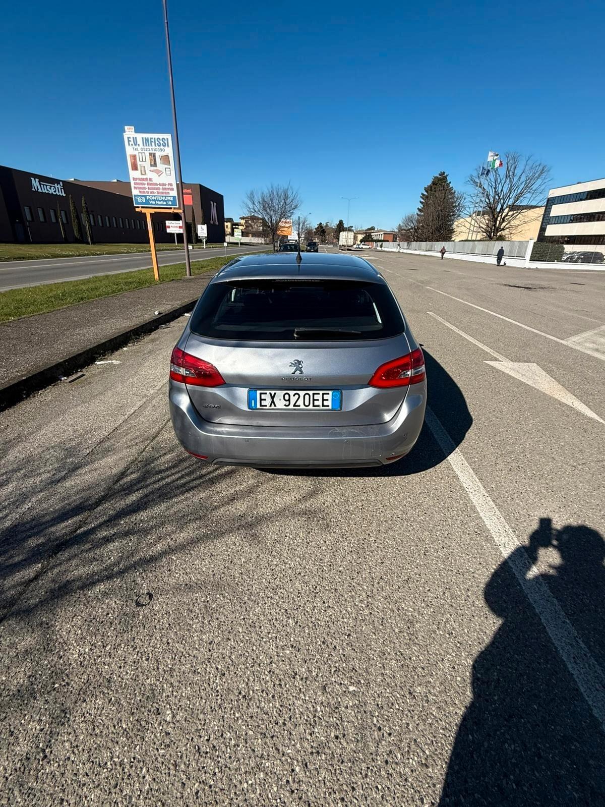 Peugeot 308 1.6 HDi 92 CV SW Business
