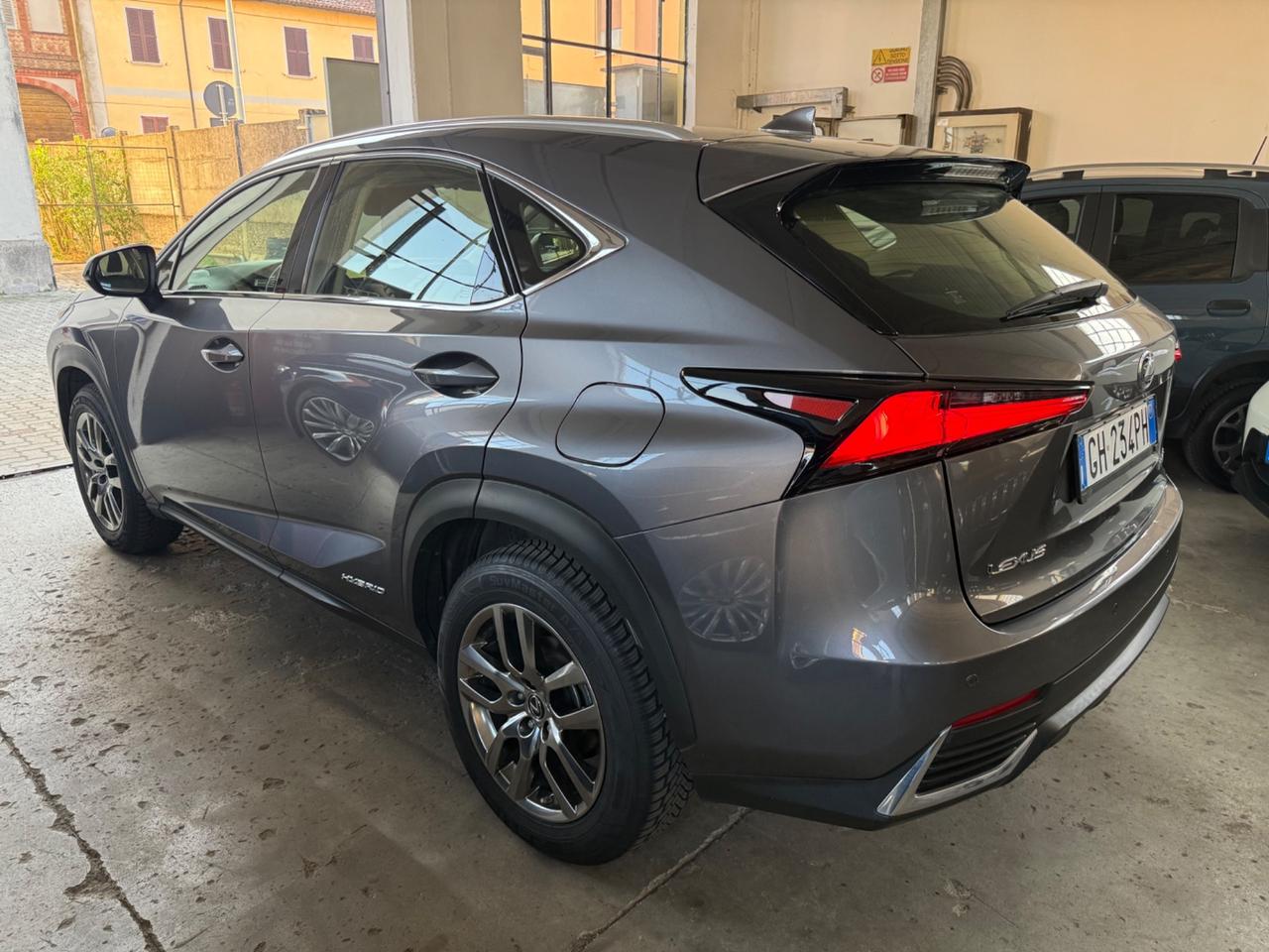 Lexus NX 300h Hybrid Business