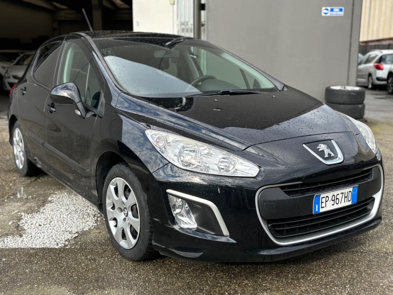 Peugeot 308 1.6 benz /gpl km 148 mila anno 2013