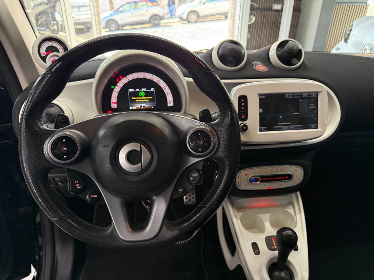 Smart ForTwo 70 1.0 Prime NAVI-KAMERA-LED Pronta consegna