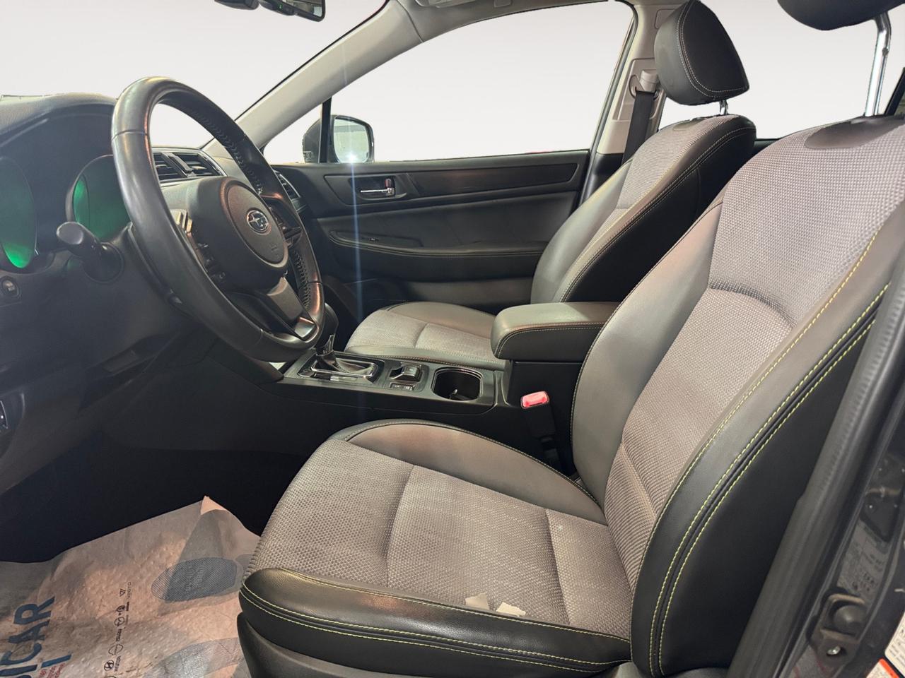 SUBARU Outback 2.5i Free lineartronic