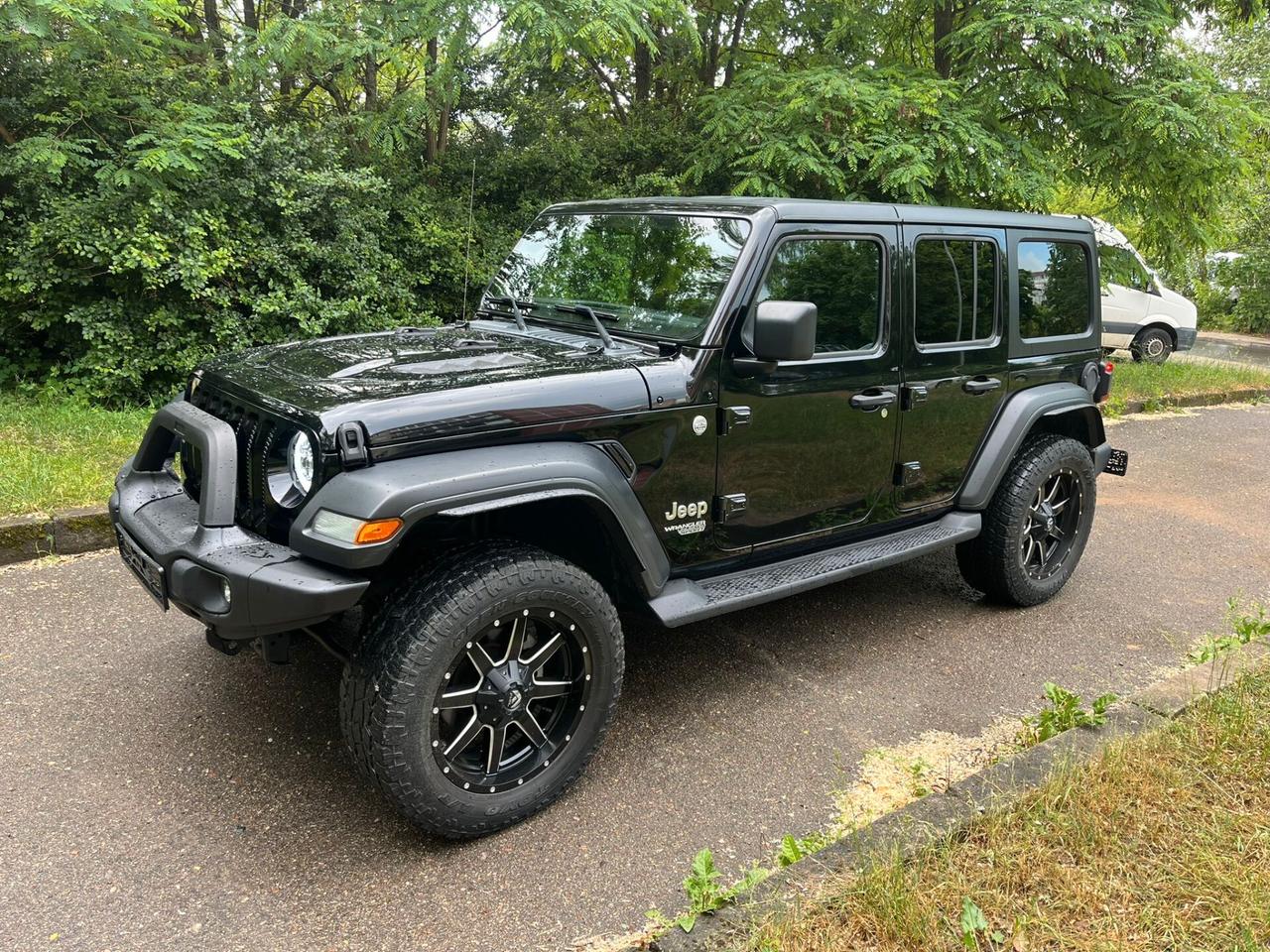 Jeep Wrangler Unlimited 2.0 Turbo SPORT