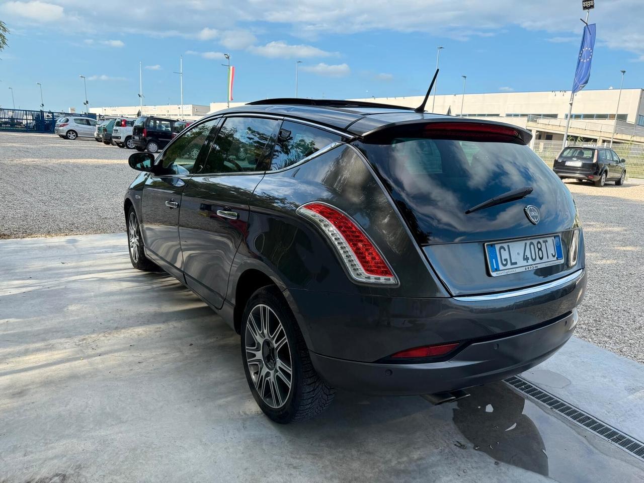 Lancia Delta 1.6 MJT DPF Business