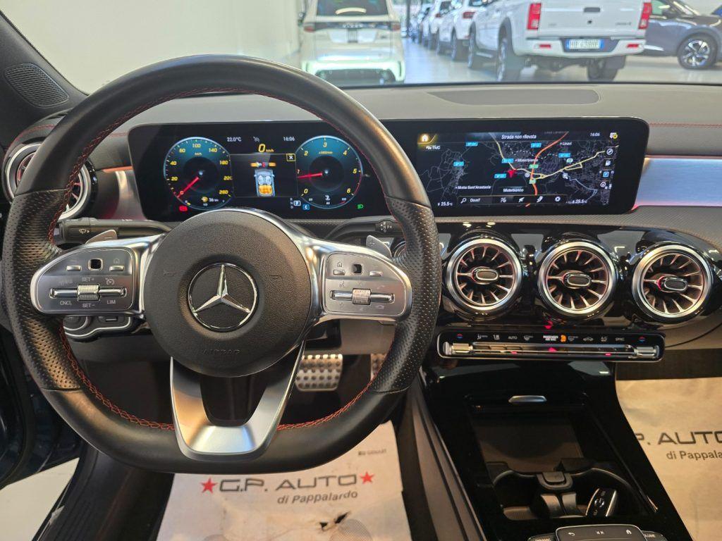 Mercedes-Benz CLA 200 d Automatic Premium + Tetto