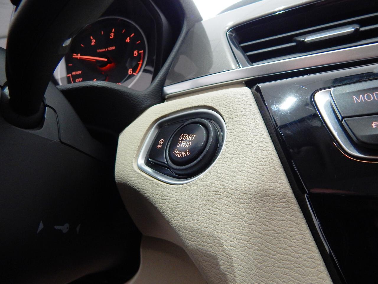 BMW X1 xdrive20d xLine Aut. TETTO-NAVI-PELLE-PARK-XENON