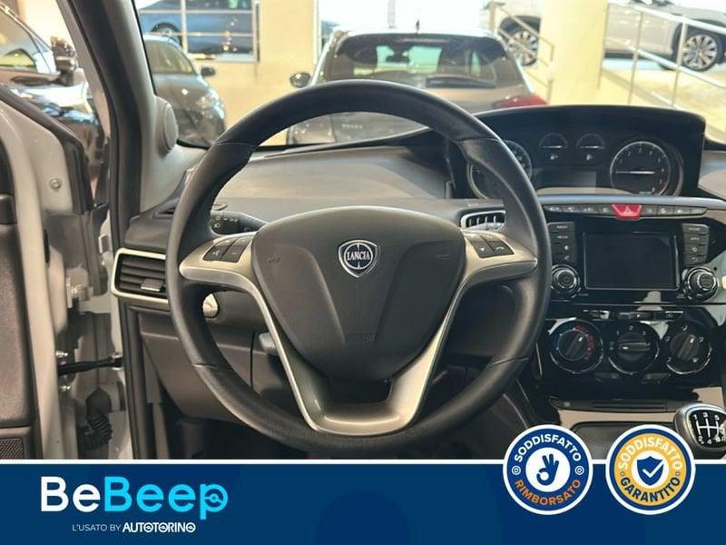 Lancia Ypsilon 1.0 HYBRID GOLD S&S 70CV