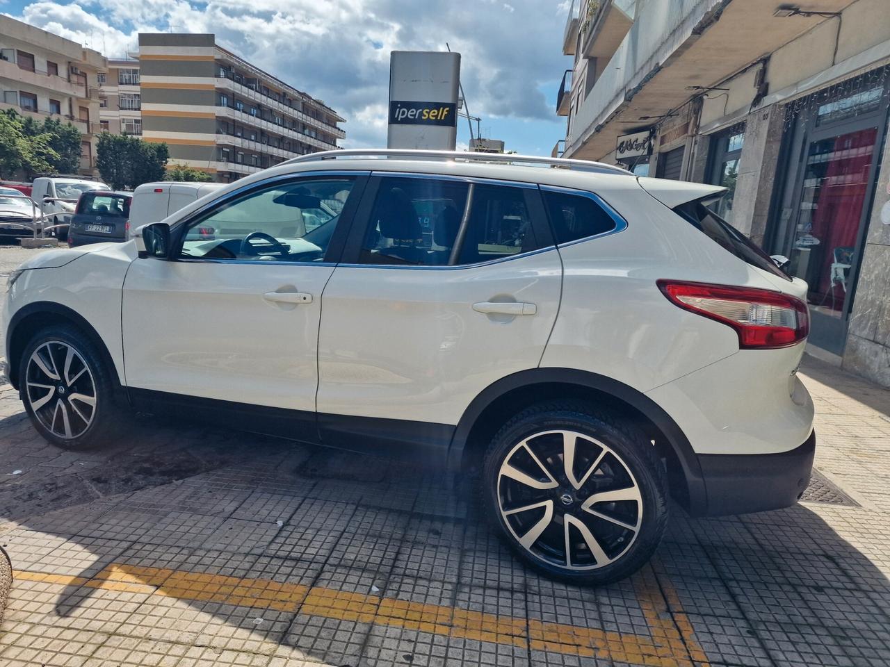 Nissan Qashqai 1.6 dCi 2WD Tekna AUTOMATICA Tetto Panoramico