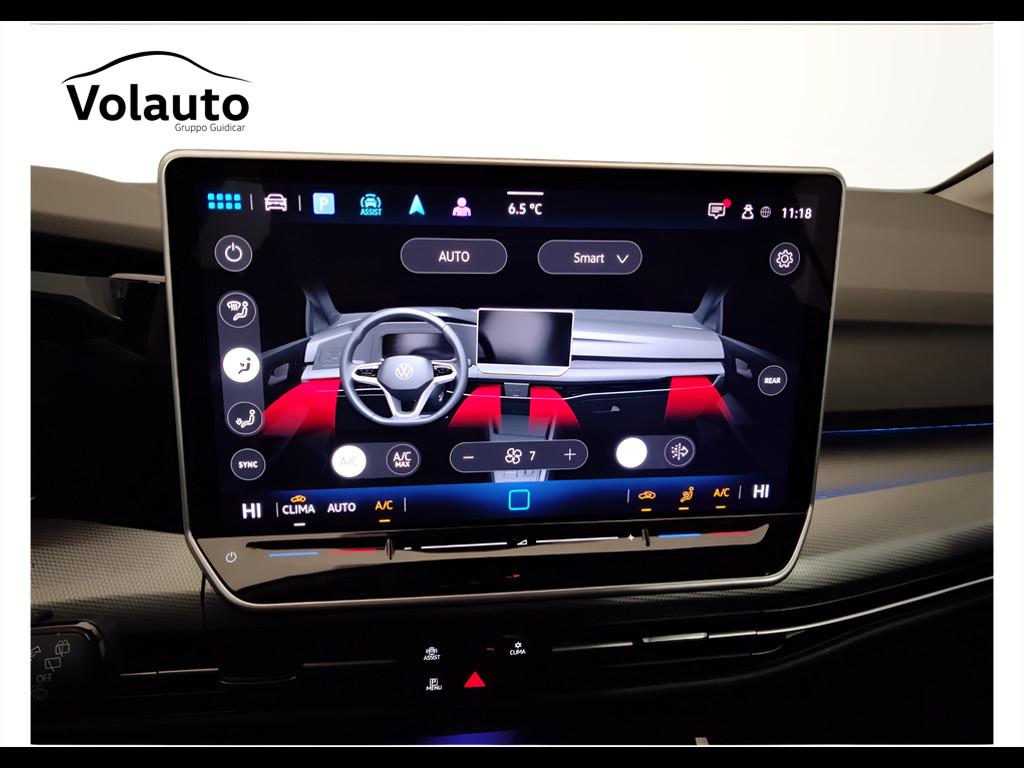 VOLKSWAGEN Golf VIII 2024 - Golf 2.0 tdi Style 150cv dsg