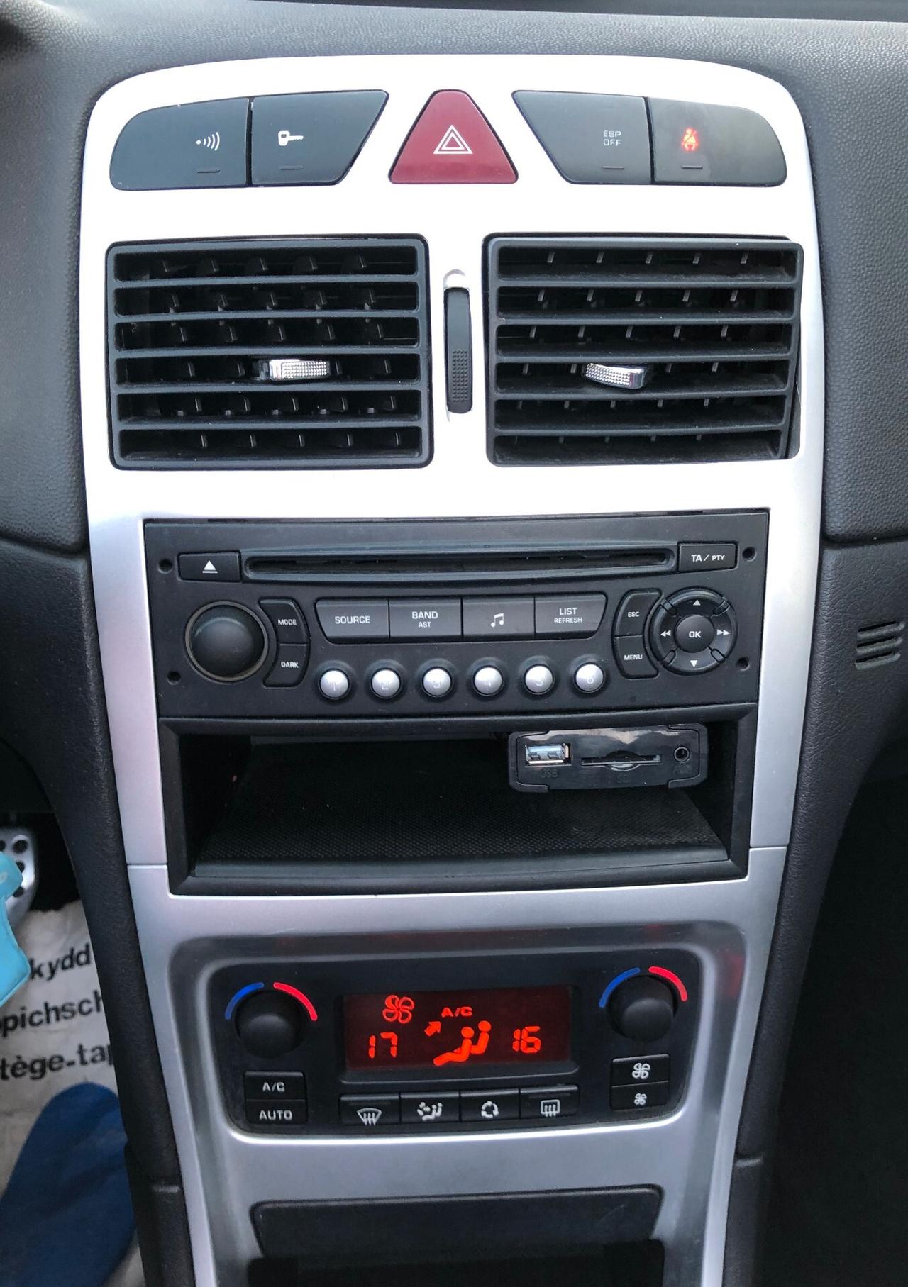 Peugeot 307 1.6 16V CC Tecno Benzina