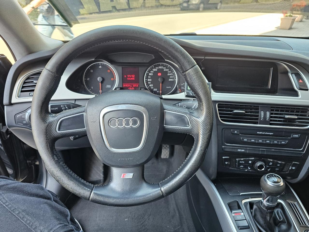Audi A4 2.0 TDI 143CV S-Line