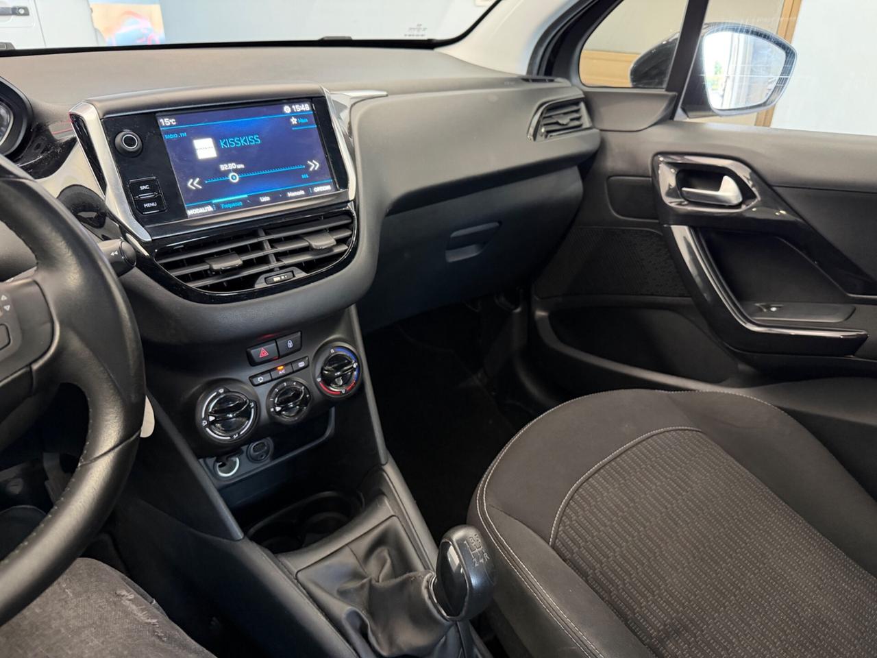 Peugeot 208 PureTech 82 5 porte Allure