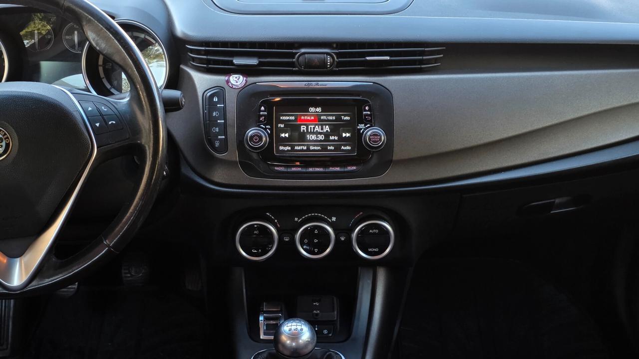 Alfa Romeo Giulietta 1.6 JTDm-2 105 CV Exclusive