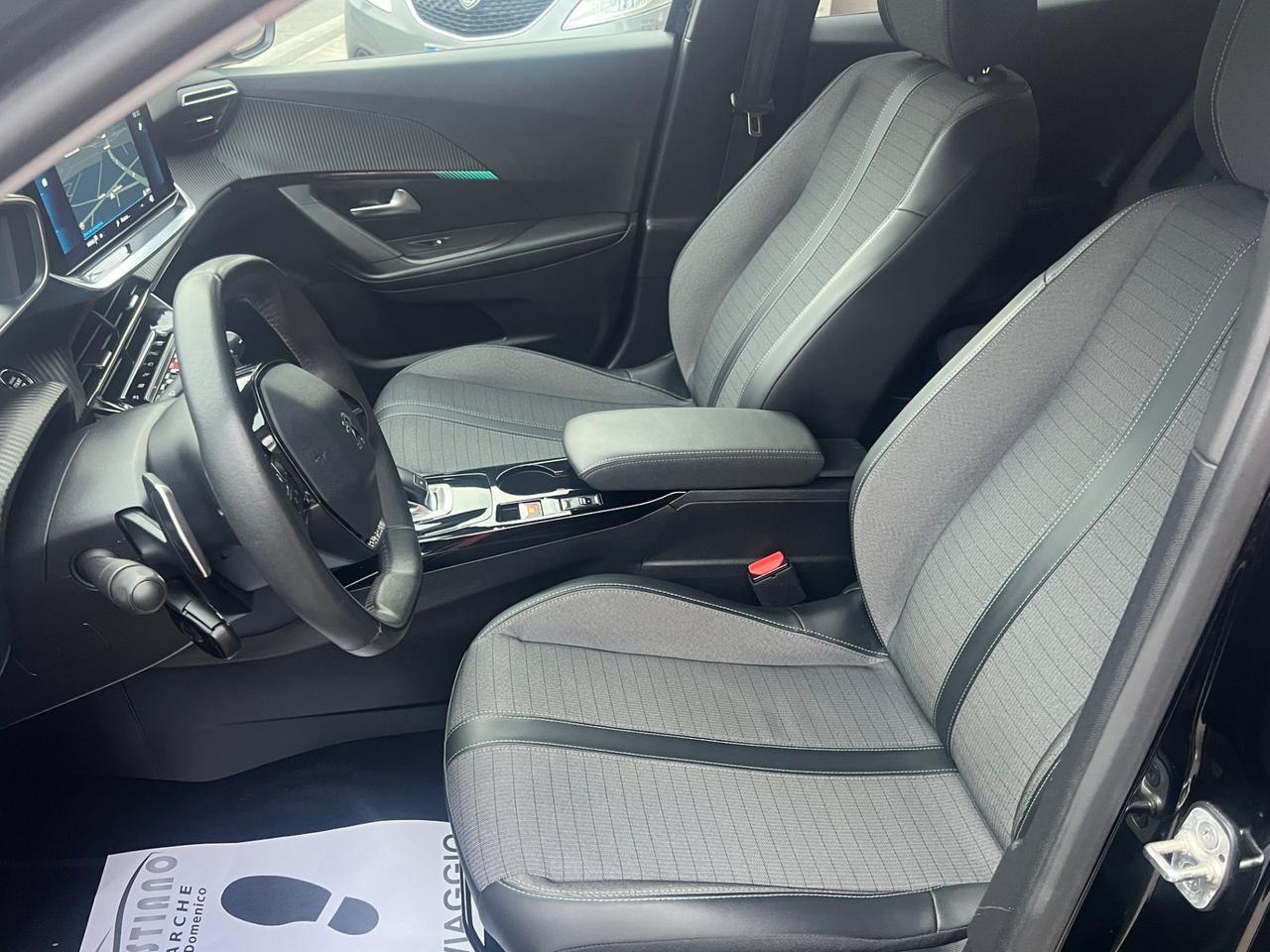 Peugeot 2008 BlueHDi 130 S&S EAT8 Allure