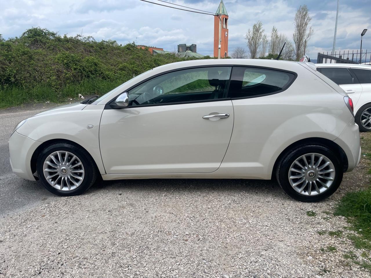Alfa Romeo MiTo 1.3 JTDm 85 CV S&S Distinctive DISTRIBUZIONE NUOVA