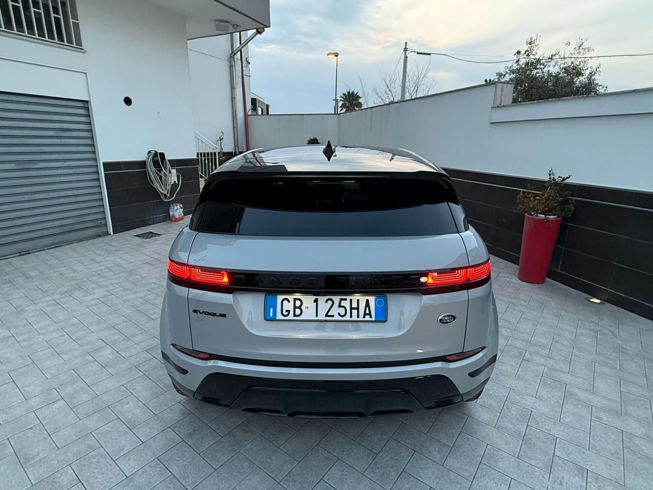 Land Rover Range Evoque 2.0D I4 240 CV AWD Auto R-Dynamic SE