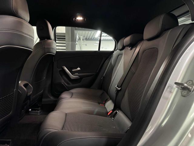 MERCEDES-BENZ A 200 d Sport