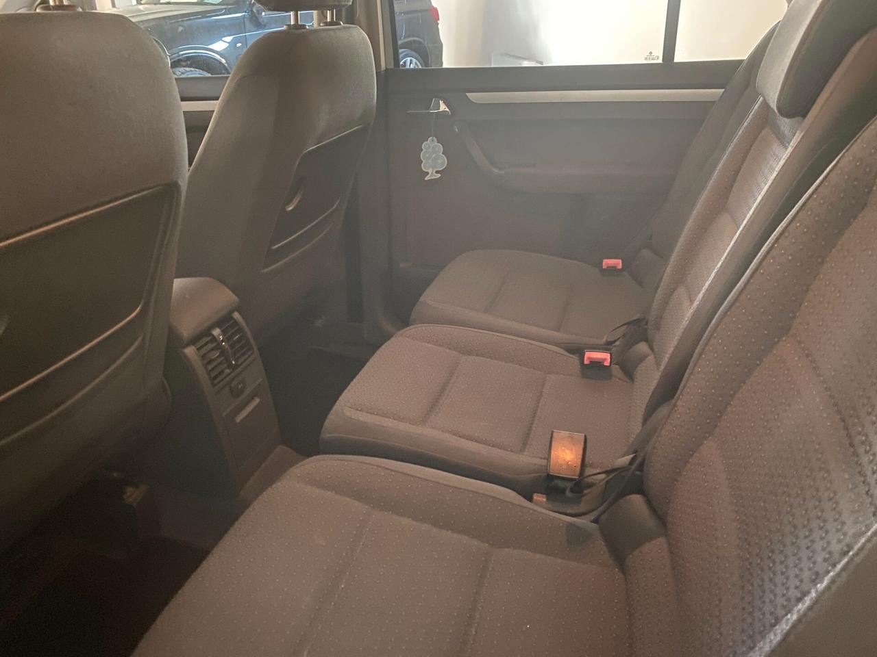 Volkswagen Touran 1.9 TDI 101CV Trendline anche pe NEOPATENTATI