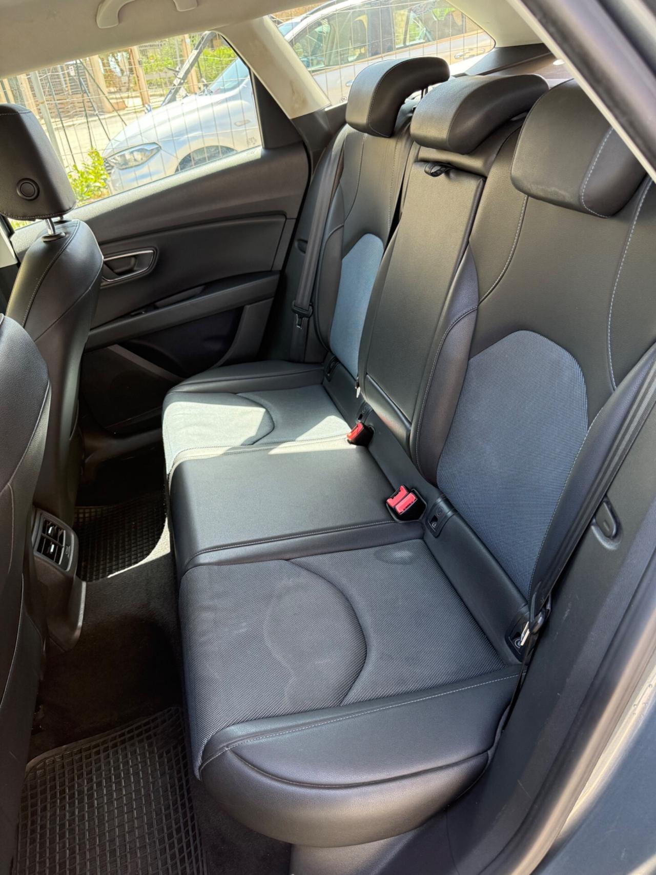 Seat Leon 1.6 TDI 110 CV DSG ST Start/Stop Style