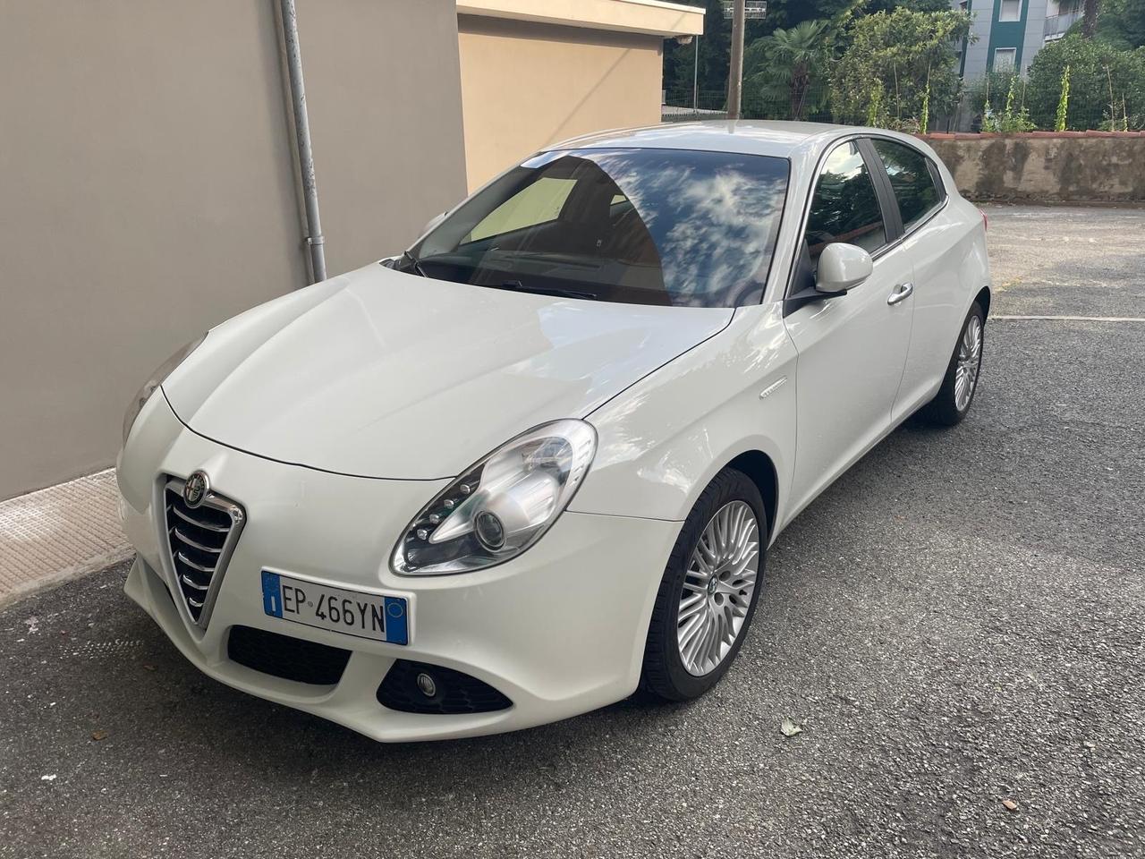 Alfa Romeo Giulietta 1.6 JTDm-2 105 CV Exclusive